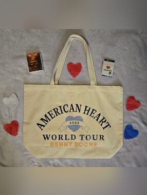 Benson Boone VIP Package American Heart Tour 2025 Tote Cards Keychain Confetti